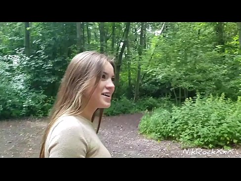 ❤️ Ek het vir Evelina voorgestel dat ons in 'n publieke plek naai! Sy het ja gesê. Toe genaai ek haar in die gat en kom in haar mond. Toe vis sy haarself. Seksvideo by porn af.pornovore.ru ❌