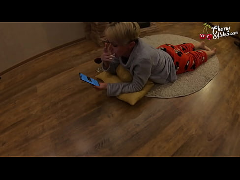 ❤️ Crazy Blond Suig Groot Piel Suig en bons Daarop - Anale Seks Seksvideo by porn af.pornovore.ru ❌